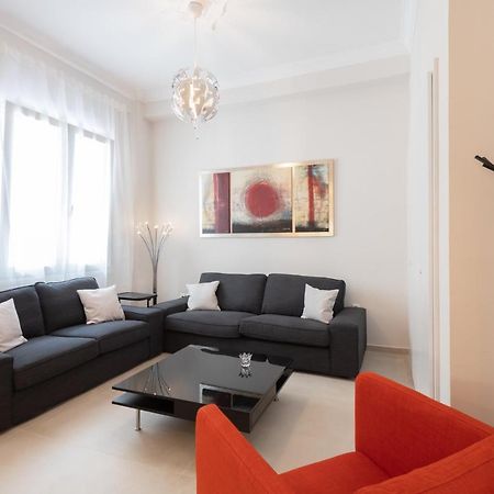 Modern 2-Bedroom Apt, 200M From The Acropolis Athén Kültér fotó