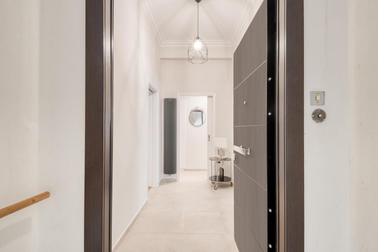 Modern 2-Bedroom Apt, 200M From The Acropolis Athén Kültér fotó