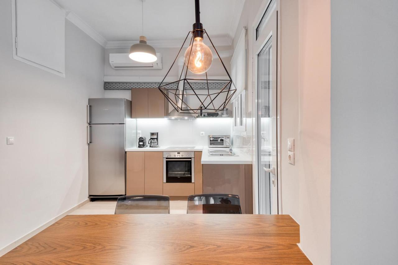 Modern 2-Bedroom Apt, 200M From The Acropolis Athén Kültér fotó